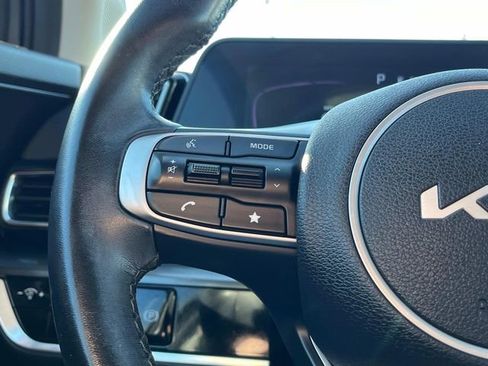 Used 2024 Kia Sportage EX image 16