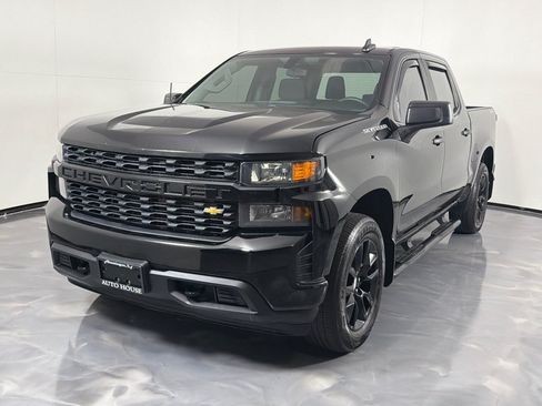 Used 2020 Chevrolet Silverado 1500 Custom w/ Custom Value Package AWD/4WD image 10