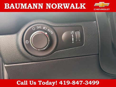 Used 2023 Dodge Durango GT w/ Blacktop Package AWD/4WD image 16