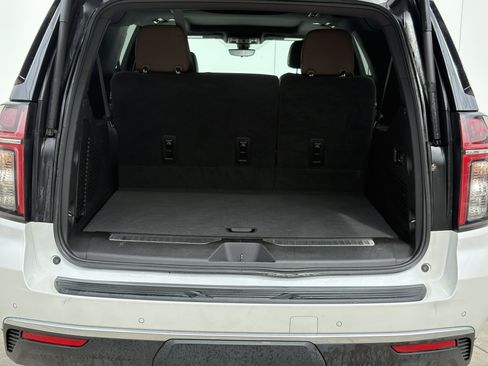 Used 2022 Chevrolet Suburban High Country w/ Max Trailering Package AWD/4WD image 9