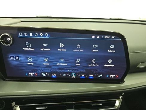 Used 2026 Chevrolet Traverse LT w/ Driver Confidence Package FWD image 7