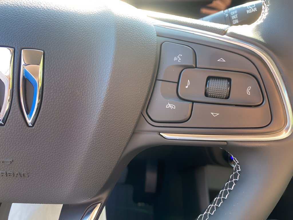 Used 2025 Buick Encore GX Preferred FWD image 19