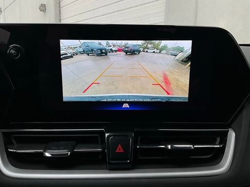 Used 2025 Chevrolet TrailBlazer LT image 28