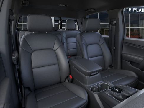 New 2026 GMC Canyon Elevation w/ Convenience Package image 16