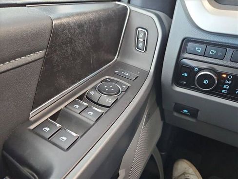 Used 2023 Ford F250 XLT w/ Black Appearance Package AWD/4WD image 29