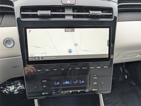 Used 2022 Hyundai Tucson Limited AWD/4WD image 27