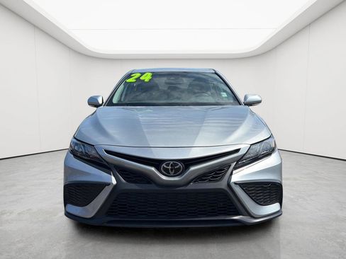 Used 2024 Toyota Camry SE w/ Cold Weather Package AWD/4WD image 2