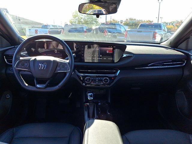 Used 2025 Buick Envista Sport Touring w/ Convenience I Package FWD image 19