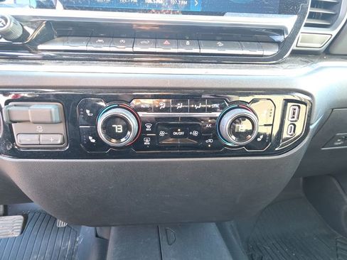 Used 2024 Chevrolet Silverado 1500 LT image 33
