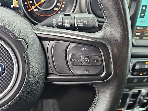 Used 2022 Jeep Wrangler Unlimited Sport w/ Sun And Sound Package image 22