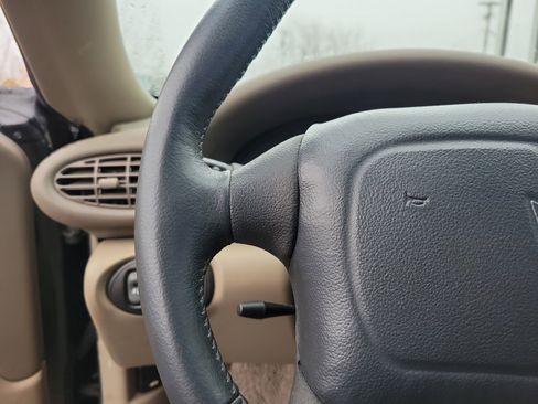 Used 2000 Pontiac Sunfire GT image 19