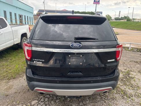 Used 2017 Ford Explorer Limited w/ Equipment Group 301A image 5