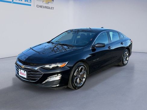 Used 2024 Chevrolet Malibu LT image 1