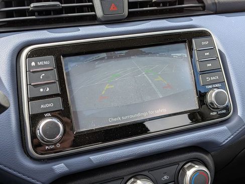 Used 2023 Nissan Versa SV image 16