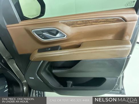 Used 2021 Chevrolet Tahoe High Country w/ Premium Package AWD/4WD image 21