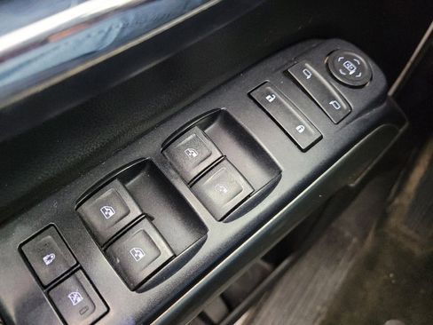 Used 2018 Chevrolet Silverado 1500 LT image 27