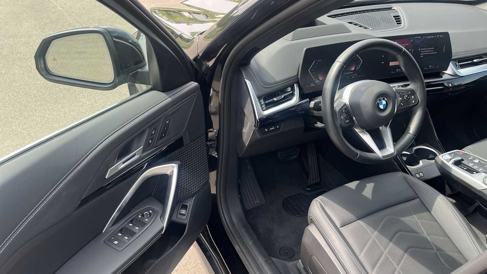 Used 2026 BMW X1 xDrive28i AWD/4WD image 15