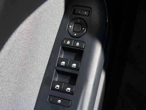 New 2025 Kia K4 EX image 19