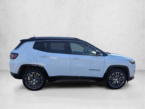 Used 2022 Jeep Compass Limited w/ Elite Group image 4