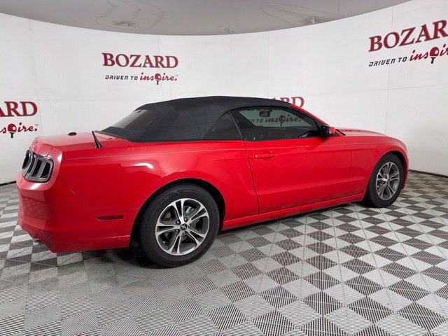 Used 2014 Ford Mustang Premium RWD image 14