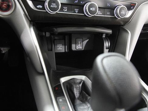 Used 2019 Honda Accord EX image 14