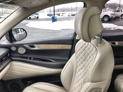 Used 2024 Genesis GV80 3.5T w/ Prestige Package image 24