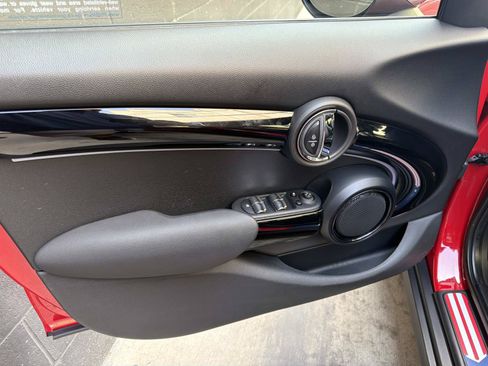 Certified 2023 MINI Cooper S FWD image 11