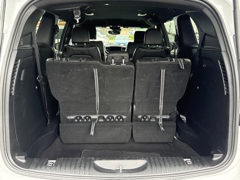 Used 2025 Chrysler Pacifica Select FWD image 10