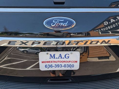 Used 2020 Ford Expedition Max Limited AWD/4WD image 16