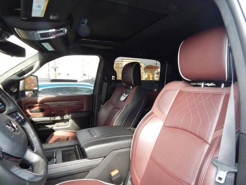 Used 2025 RAM 3500 Limited image 20