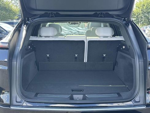 New 2025 Cadillac Lyriq Luxury image 12