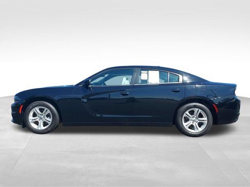 Used 2023 Dodge Charger SXT w/ Cold Weather Package RWD image 2
