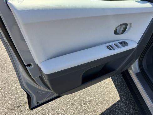 New 2026 Hyundai Ioniq 5 SE RWD image 10
