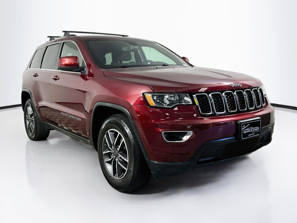 Used 2019 Jeep Grand Cherokee Laredo w/ 18" Wheel & 8.4" Radio Group RWD image 2
