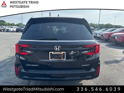 Used 2025 Honda Odyssey Sport-L image 5