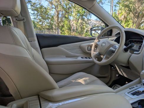 Used 2018 Nissan Murano Platinum w/ Cargo Package image 14