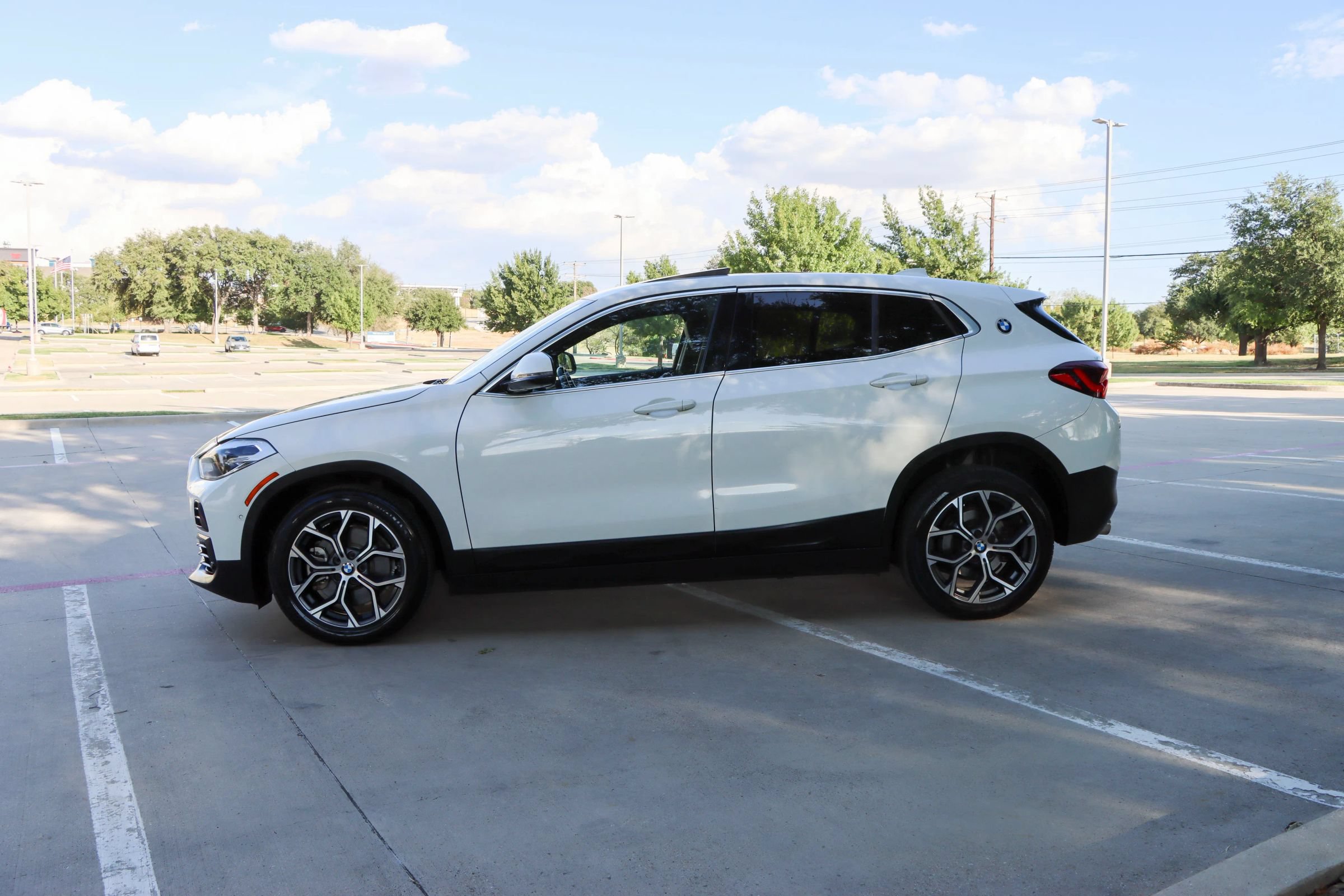 Used 2023 BMW X2 sDrive28i w/ Convenience Package FWD image 4