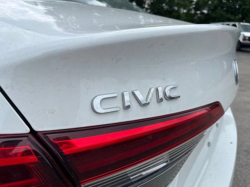 Used 2023 Honda Civic EX image 8