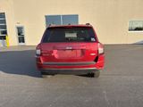 Used 2016 Jeep Compass Latitude image 3