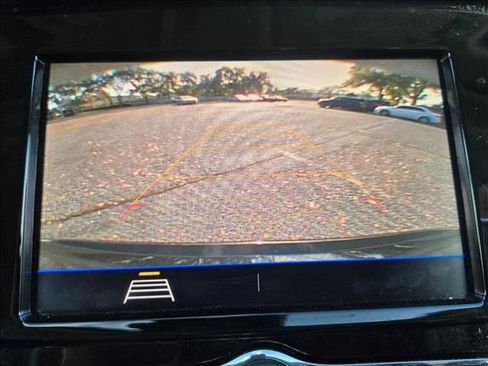 Used 2022 Buick Encore Preferred image 13