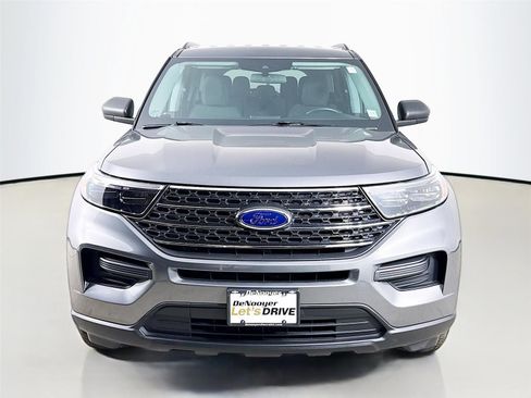 Used 2022 Ford Explorer XLT w/ Class IV Trailer Tow Package image 3