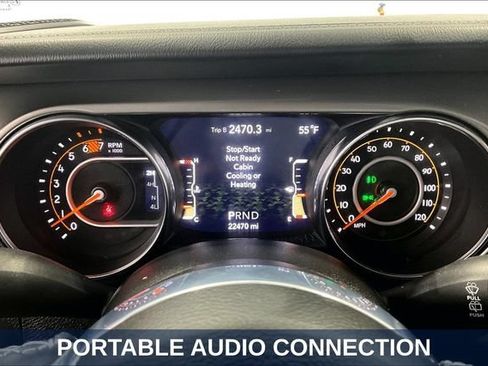 Used 2023 Jeep Wrangler Unlimited Sahara w/ Cold Weather Group AWD/4WD image 18