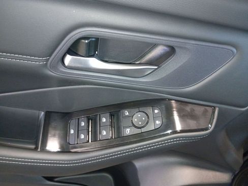 New 2026 Nissan Rogue SV image 12