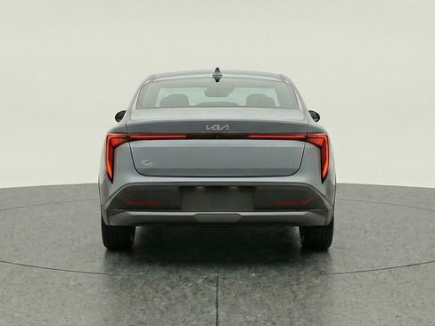 Used 2025 Kia K4 LXS image 7