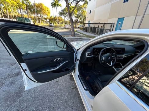 Used 2024 BMW 330i Sedan w/ Convenience Package image 23