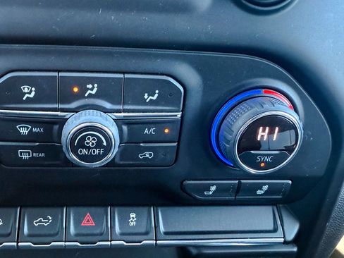 Certified 2021 Chevrolet Silverado 1500 LT Trail Boss w/ Bed Protection Package AWD/4WD image 33