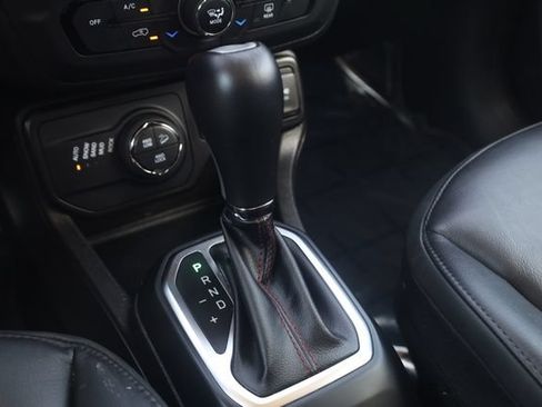 Used 2023 Jeep Renegade Trailhawk w/ Trailhawk Elite Group AWD/4WD image 22