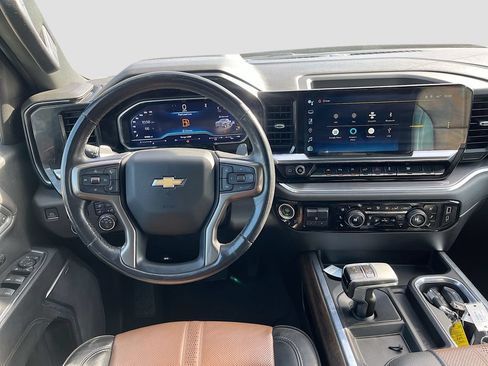 Used 2023 Chevrolet Silverado 1500 High Country w/ High Country Premium Package AWD/4WD image 21