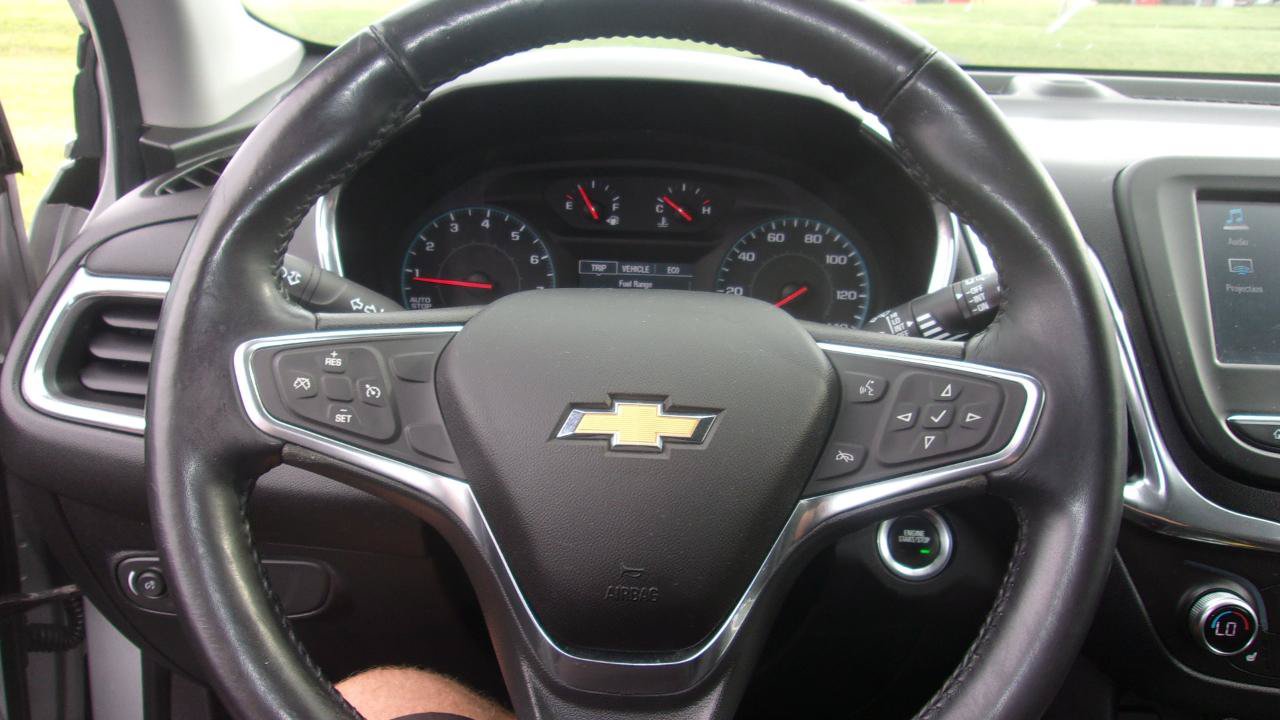 Used 2018 Chevrolet Equinox LT FWD image 13