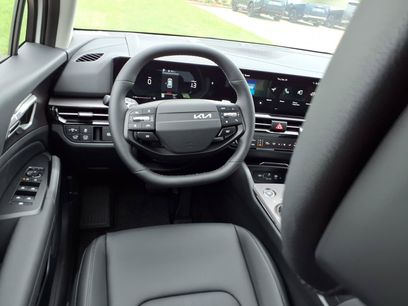 New 2027 Kia Sportage EX